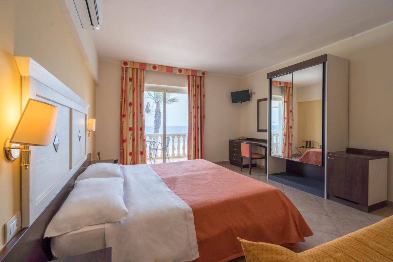 Hotel Orizzonte 勒托阳尼 外观 照片