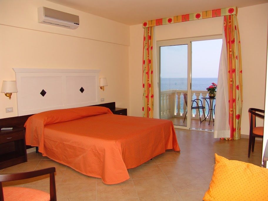 Hotel Orizzonte 勒托阳尼 外观 照片